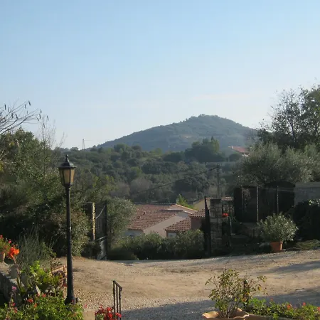 Bed and Breakfast D'hotes Les Cigales Comps (Gard)
