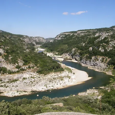 D'hotes Les Cigales Bed and breakfast 3*