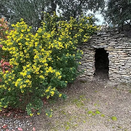D'hotes Les Cigales Bed & Breakfast