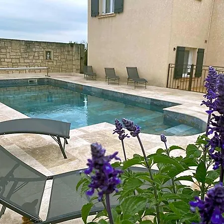 D'hotes Les Cigales Bed and Breakfast 3*