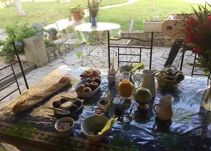 D'hotes Les Cigales Frühstückspension 3*